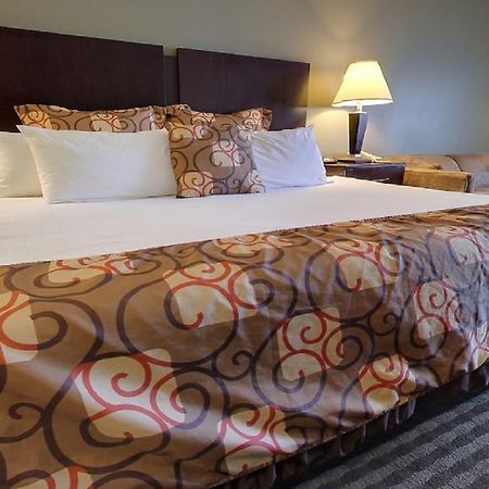 Econo Lodge Waynesboro Bagian luar foto