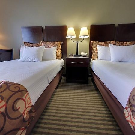 Econo Lodge Waynesboro Bagian luar foto
