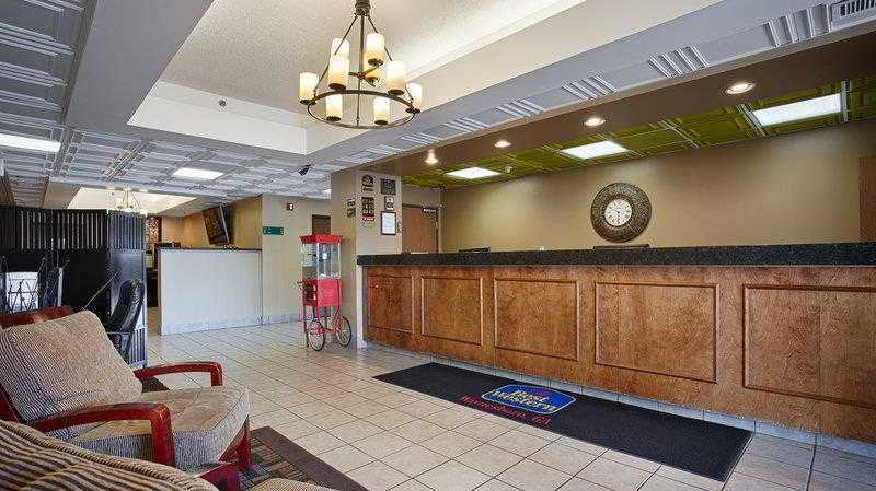 Econo Lodge Waynesboro Bagian luar foto